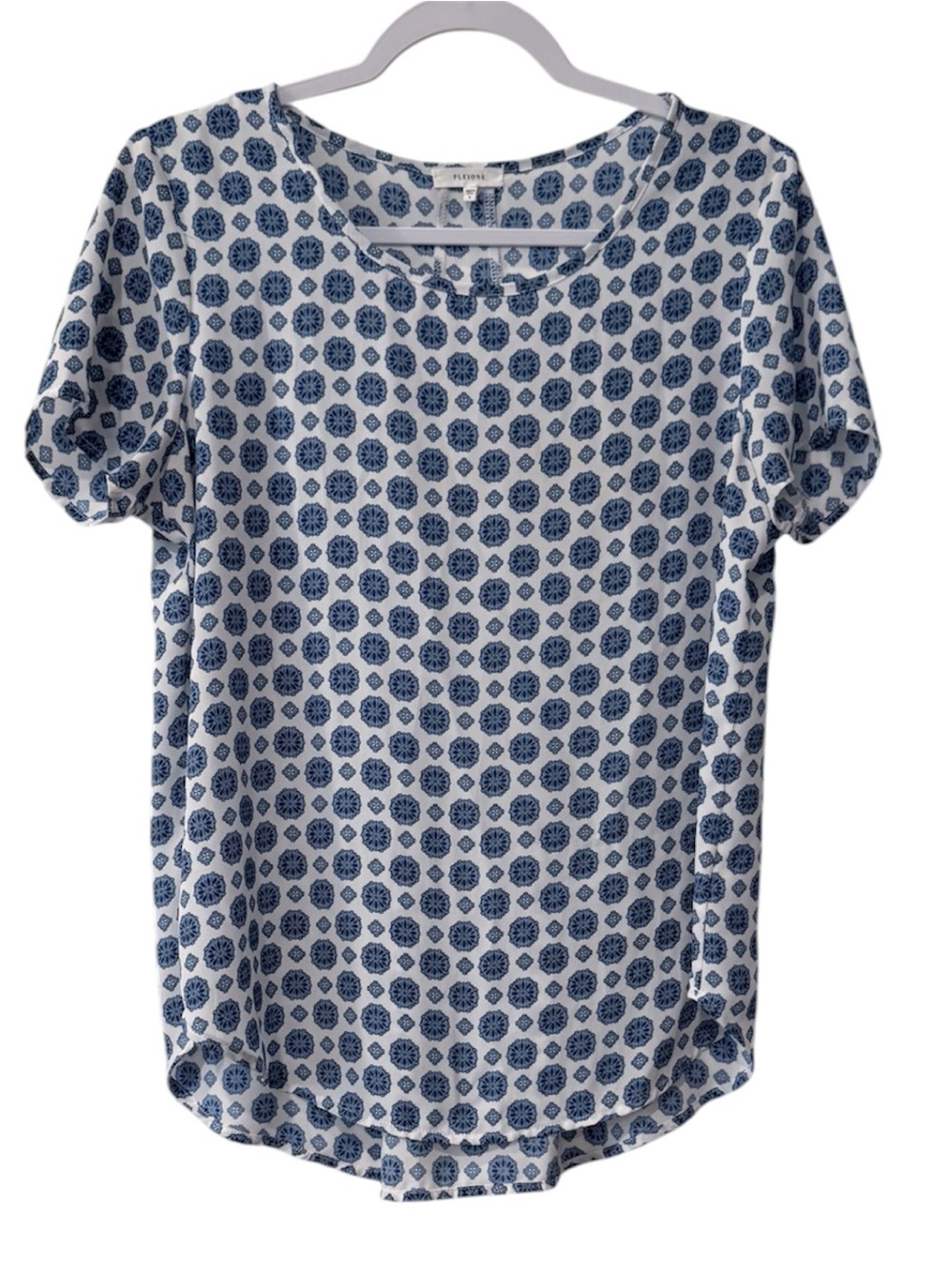 Pleione women’s SP short sleeve crew neck blue & white geometric print blouse